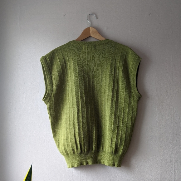 Vintage Grid Sweater Vest - Picture 2 of 4